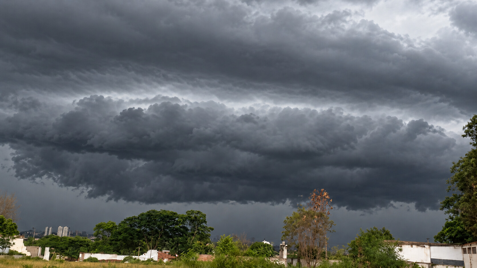 Temporal a caminho? Trindade (GO) pode ter chuva de até 30 mm e ventos fortes