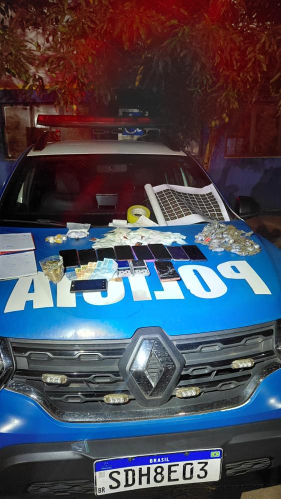 Casa usada como depósito de drogas é descoberta pela PM no Jardim Marista,  em Trindade (GO)