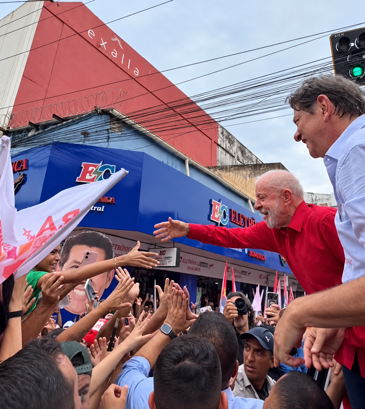 Lula fará passeata em Natal no mesmo dia em que Flávio Bolsonaro estará em Trindade (GO)